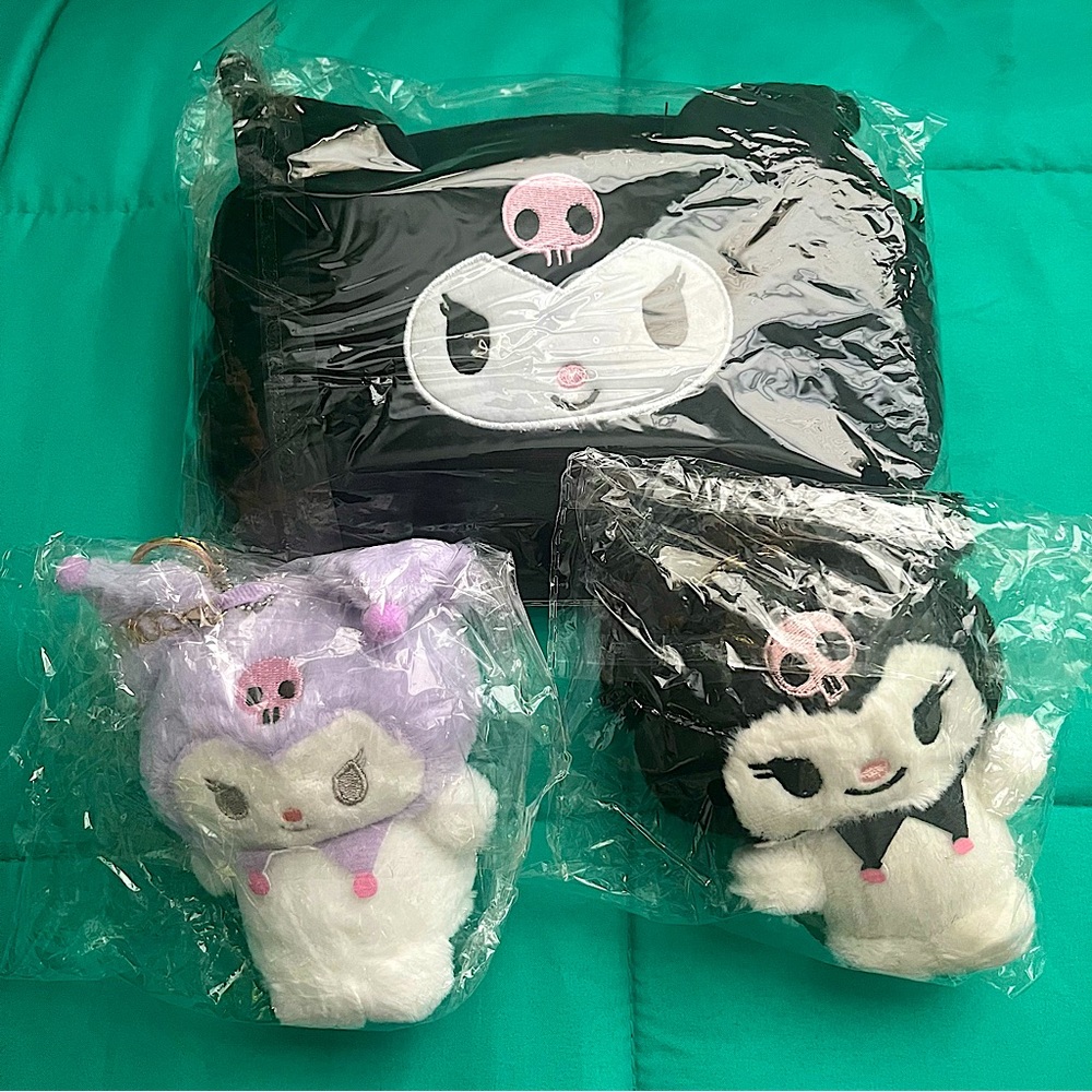 Kuromi Bundle Set (Pencil Pouch with Keychains)